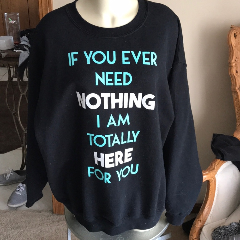 Comfy crew neck black graphic  sweatshirt